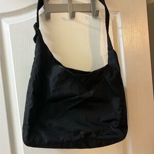 BAGGU Black Minimalist Shoulder Bag
